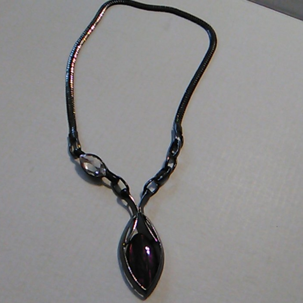 Nwot Purple and grey necklace - Picture 2 of 8